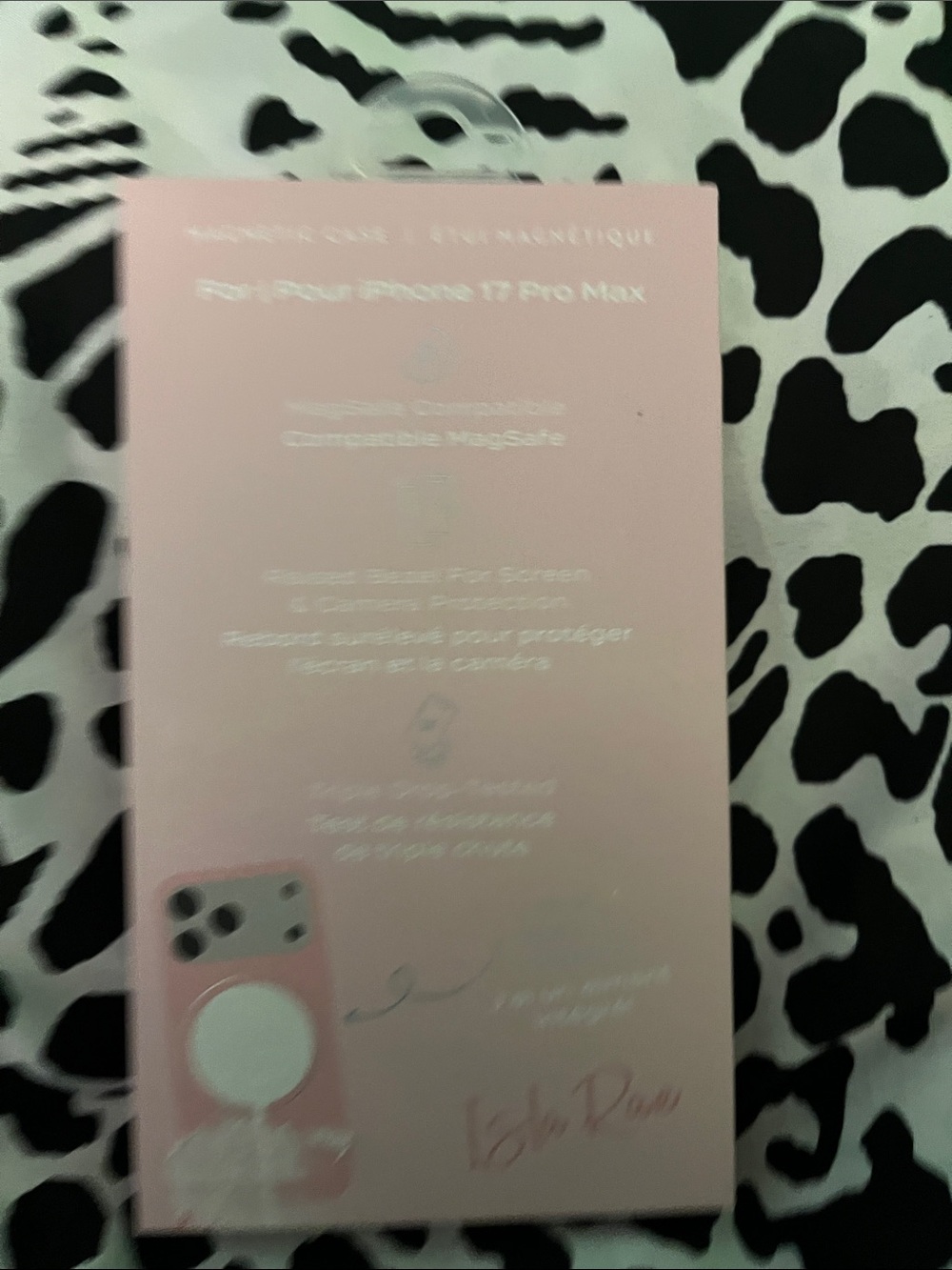 Isla Rae MagSafe-Compatible iPhone 17 Pro Max Case - Pink - Picture 3 of 4
